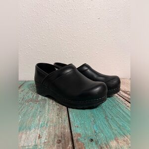 Women’s Sanita Clogs
